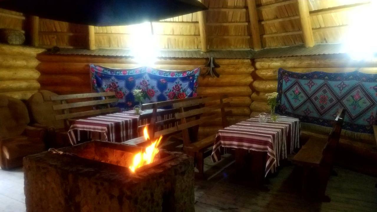 Коло Гір Hotel Колочава Екстериор снимка